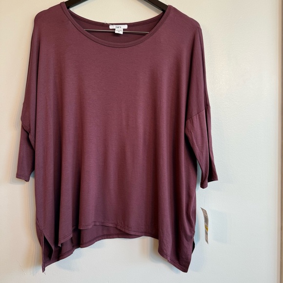 Bar 111 NWT “Myrtle Beach” “Vineyard Wine” flowy blouse size medium Made in USA. - Picture 8 of 9